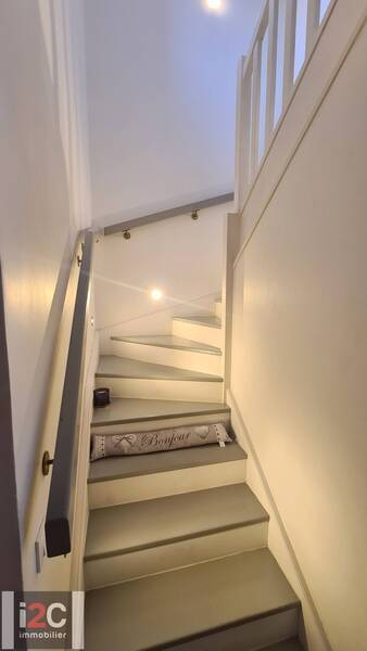 Sold property house maison mitoyenne 4 rooms 96.11 m² in Prévessin-Moëns 01280