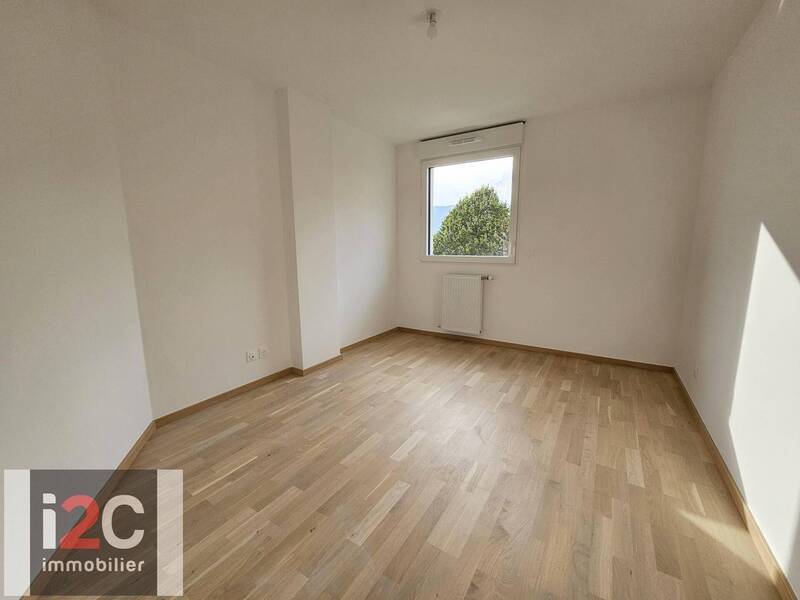 Buy apartment appartement t4 93.7 m² in Ornex 01210