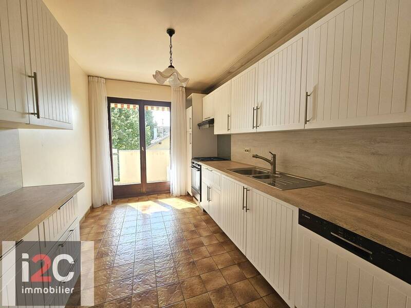 Vente appartement t4 110.84 m² à Ferney-Voltaire 01210
