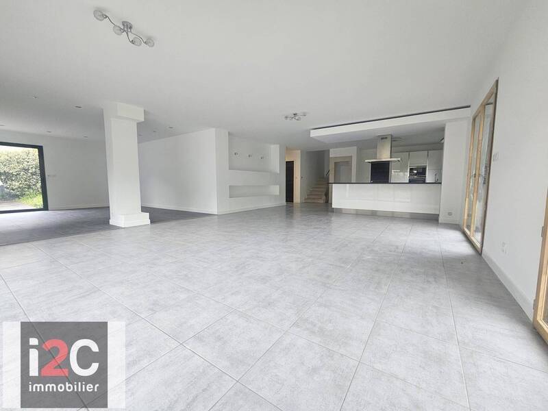 Bien vendu maison individuelle 7 pièces 227.3 m² à Divonne-les-Bains 01220