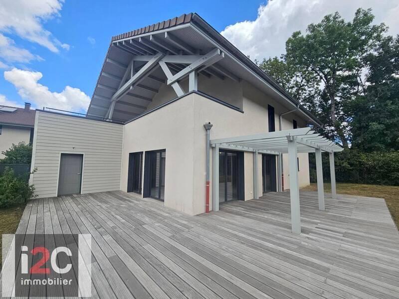 Bien vendu maison individuelle 7 pièces 227.3 m² à Divonne-les-Bains 01220