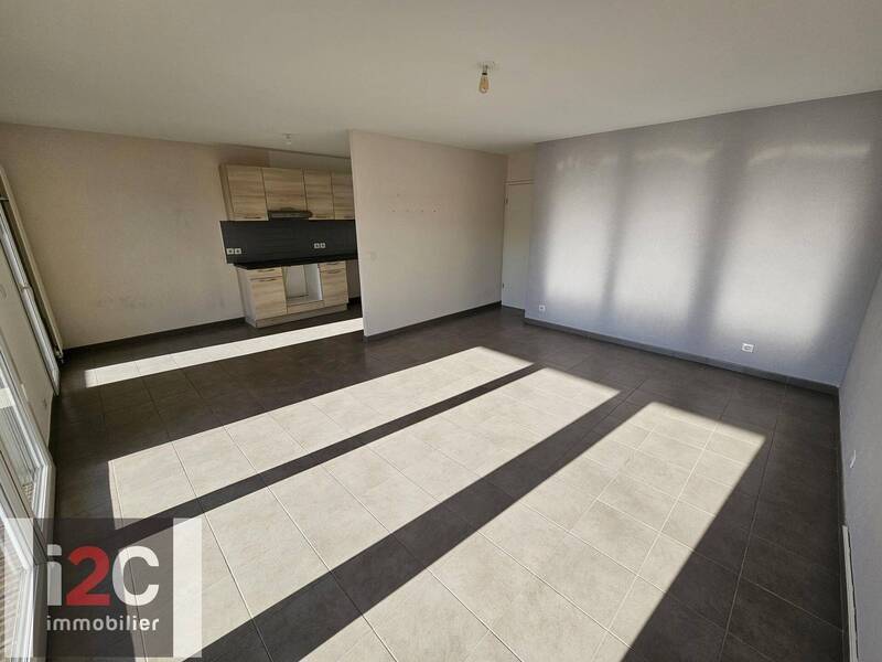 Sold property apartment appartement t3 69.7 m² in Thoiry 01710