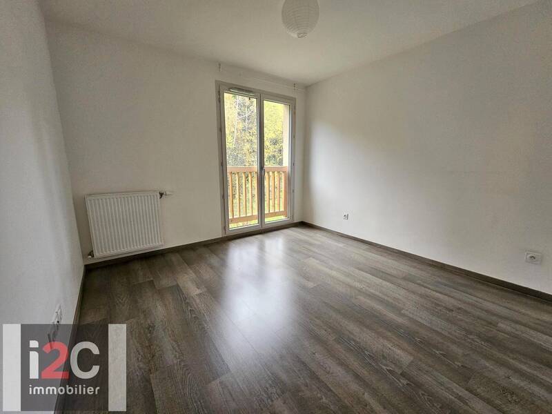 Buy apartment appartement t3 56.02 m² in Chevry 01170