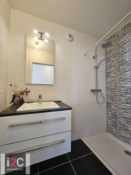 Vente appartement t4 108.14 m² à Ferney-Voltaire 01210
