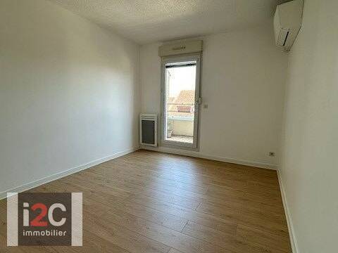 Vente appartement duplex 5 pièces 109 m² à Ferney-Voltaire 01210