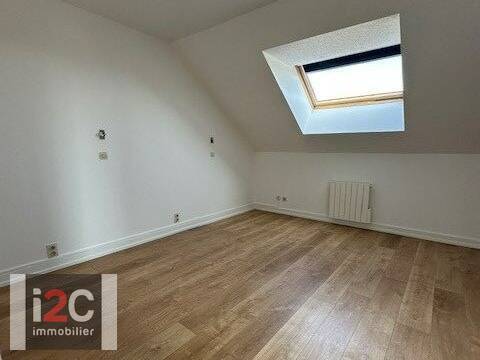 Vente appartement duplex 5 pièces 109 m² à Ferney-Voltaire 01210