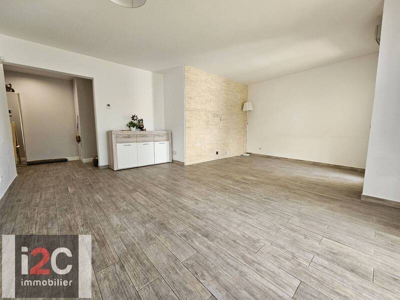 Vente appartement t3 73.72 m² à Cessy 01170