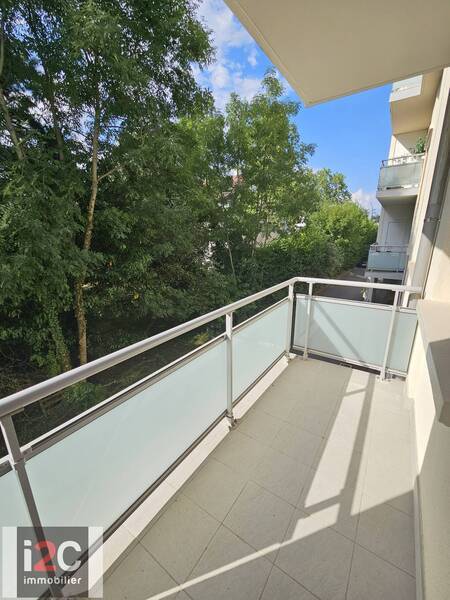 Buy apartment appartement t3 86.39 m² in Ferney-Voltaire 01210