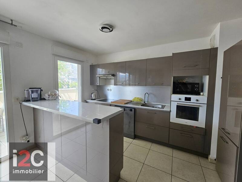 Buy apartment appartement t4 87.04 m² in Saint-Genis-Pouilly 01630