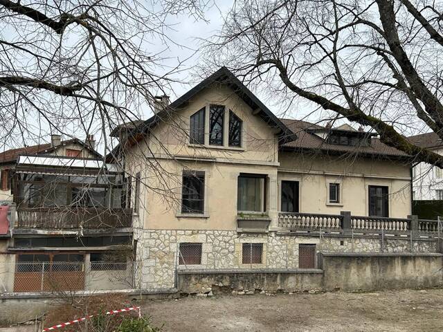 Buy House maison de ville 8 rooms Oyonnax 01100