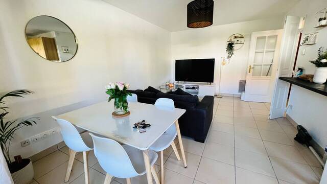 Rent Apartment t2 Saint-Genis-Pouilly 01630 42 m²