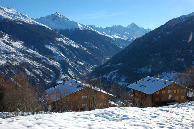 Holiday rentals Apartment 6 sleeps 65 m² Les Masses 1987