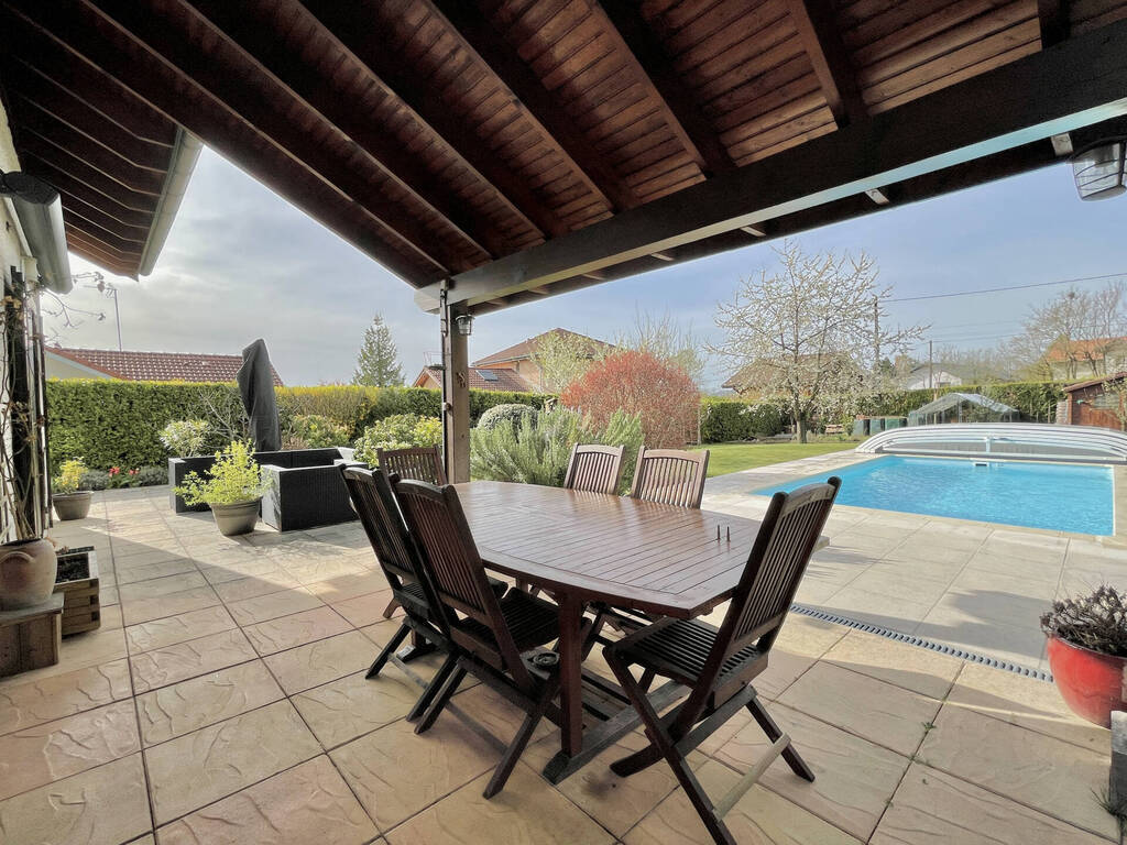 Sold House maison 7 rooms 167 m² Thoiry 01710