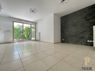 Vendu Appartement 3 pièces 71 m² Prévessin-Moëns 01280