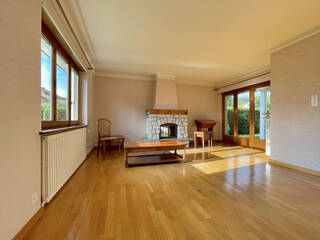 Vendu Maison 6 pièces 130 m² Thoiry 01710