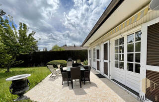 Vendu Maison 6 pièces 134 m² Saint-Genis-Pouilly 01630