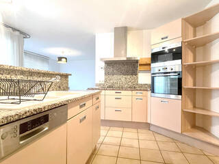 Vente Appartement 3 pièces 80 m² Saint-Genis-Pouilly 01630