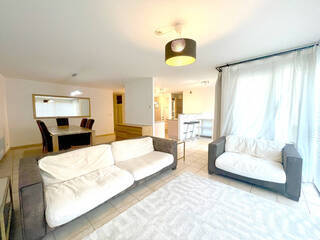 Vente Appartement 3 pièces 80 m² Saint-Genis-Pouilly 01630