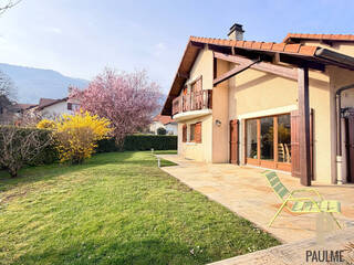 Buy House maison 7 rooms 240 m² Thoiry 01710