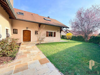 Vente Maison 7 pièces 240 m² Thoiry 01710