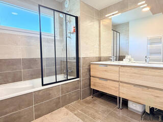 Vente Appartement 4 pièces 85 m² Thoiry 01710