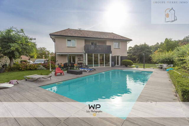 Acheter Maison villa 10 pièces 375 m² Divonne-les-Bains 01220