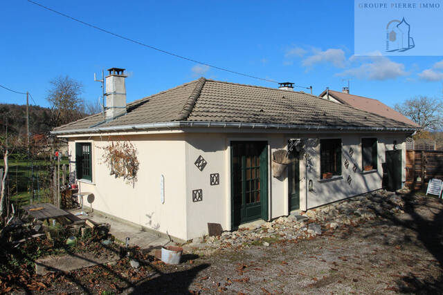 Sold property - House maison 3 rooms 76 m² Arinthod 39240