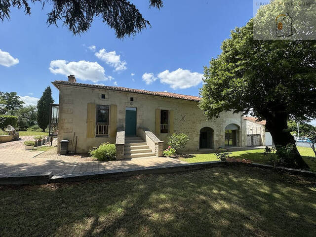 Acheter Maison 6 pièces 191 m² Montmoreau-Saint-Cybard 16190