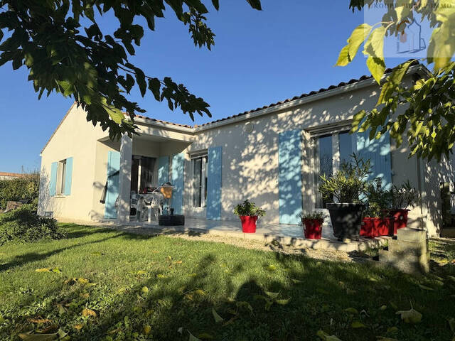 Vente Maison 2 pièces 95 m² Montguyon 17270