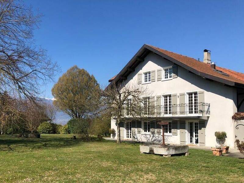 Location maison 8 pièces 212 m² à Viry 74580 - 3 500 €