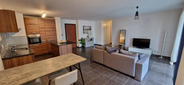 Buy Apartment appartement 3 rooms 74 m² Saint-Julien-en-Genevois 74160