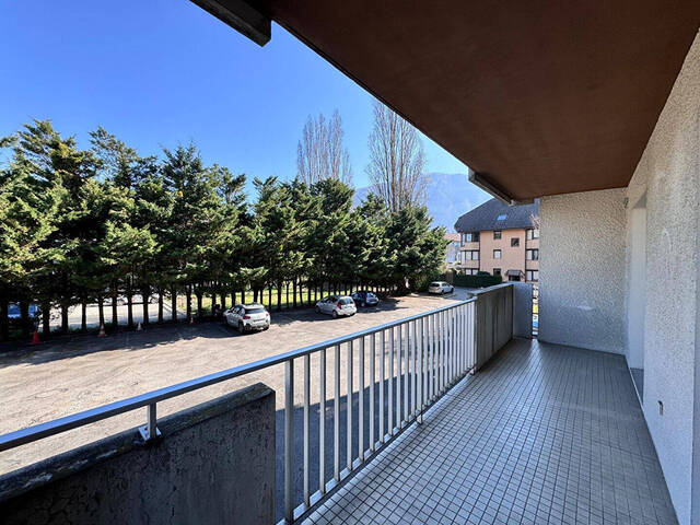 Sale Apartment appartement 2 rooms 46.55 m² Collonges-sous-Salève 74160