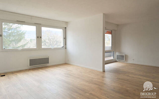 Sale Apartment appartement 6 rooms 103.12 m² Saint-Julien-en-Genevois 74160