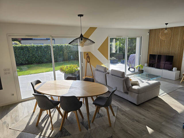 Location Maison 5 pièces 149.88 m² Collonges-sous-Salève 74160