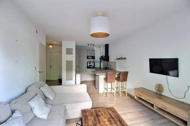 Rent Apartment appartement 2 rooms Évian-les-Bains 74500