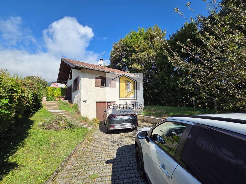 Location Maison 5 pièces 107.95 m² Saint-Jean-de-Gonville 01630