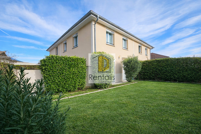 Location Maison mitoyenne 4 pièces 82.34 m² Saint-Jean-de-Gonville 01630