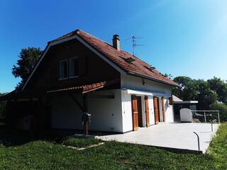 Location Maison individuelle 8 pièces 172 m² Échenevex 01170