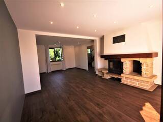 Location Maison individuelle 8 pièces 172 m² Échenevex 01170