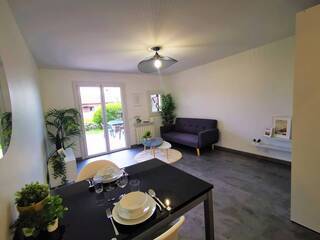 Location Appartement studio 1 pièce 39 m² Thoiry 01710
