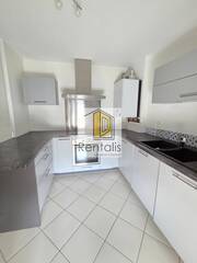 Rent Apartment t4 81 m² Cessy 01170