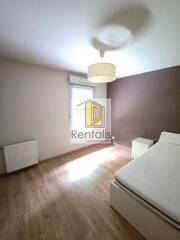 Rent Apartment t4 81 m² Cessy 01170