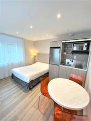 Location Appartement studio 1 pièce 21.7 m² Ségny 01170