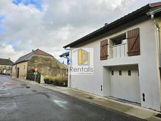 Location Maison ancienne 5 pièces 55.55 m² Farges 01550