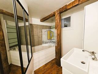Location Maison ancienne 5 pièces 55.55 m² Farges 01550