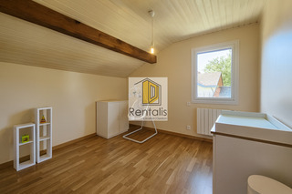 Location Maison 5 pièces 107.95 m² Saint-Jean-de-Gonville 01630