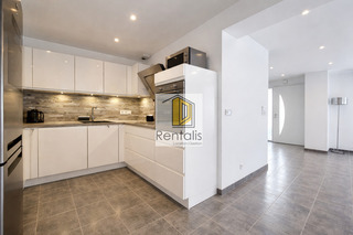 Location Maison mitoyenne 4 pièces 82.34 m² Saint-Jean-de-Gonville 01630