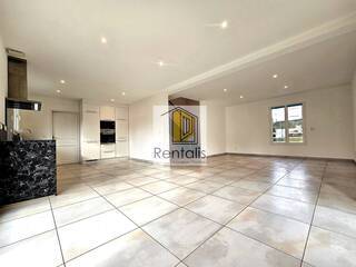 Location Maison individuelle 5 pièces 145 m² Divonne-les-Bains 01220