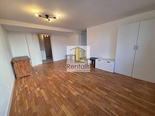 Location Maison individuelle 7 pièces 183 m² Prévessin-Moëns 01280