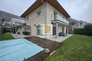Location Maison individuelle 5 pièces 160 m² Divonne-les-Bains 01220